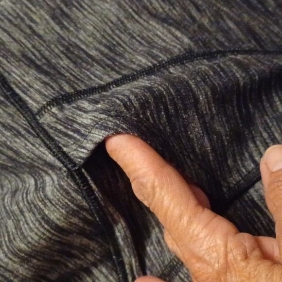 Victoria Sport leggings small - Picture 6 of 8